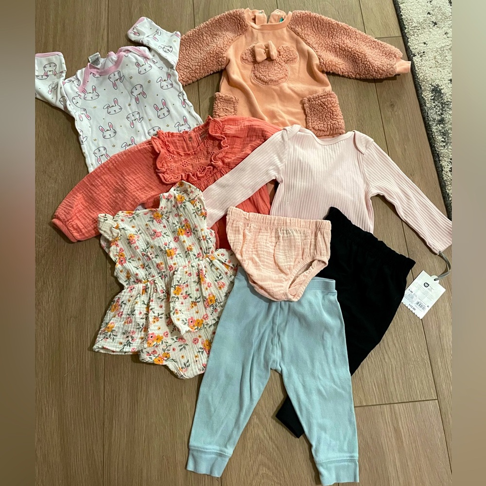 6-9M Bundle of Assorted Baby Girl clothes